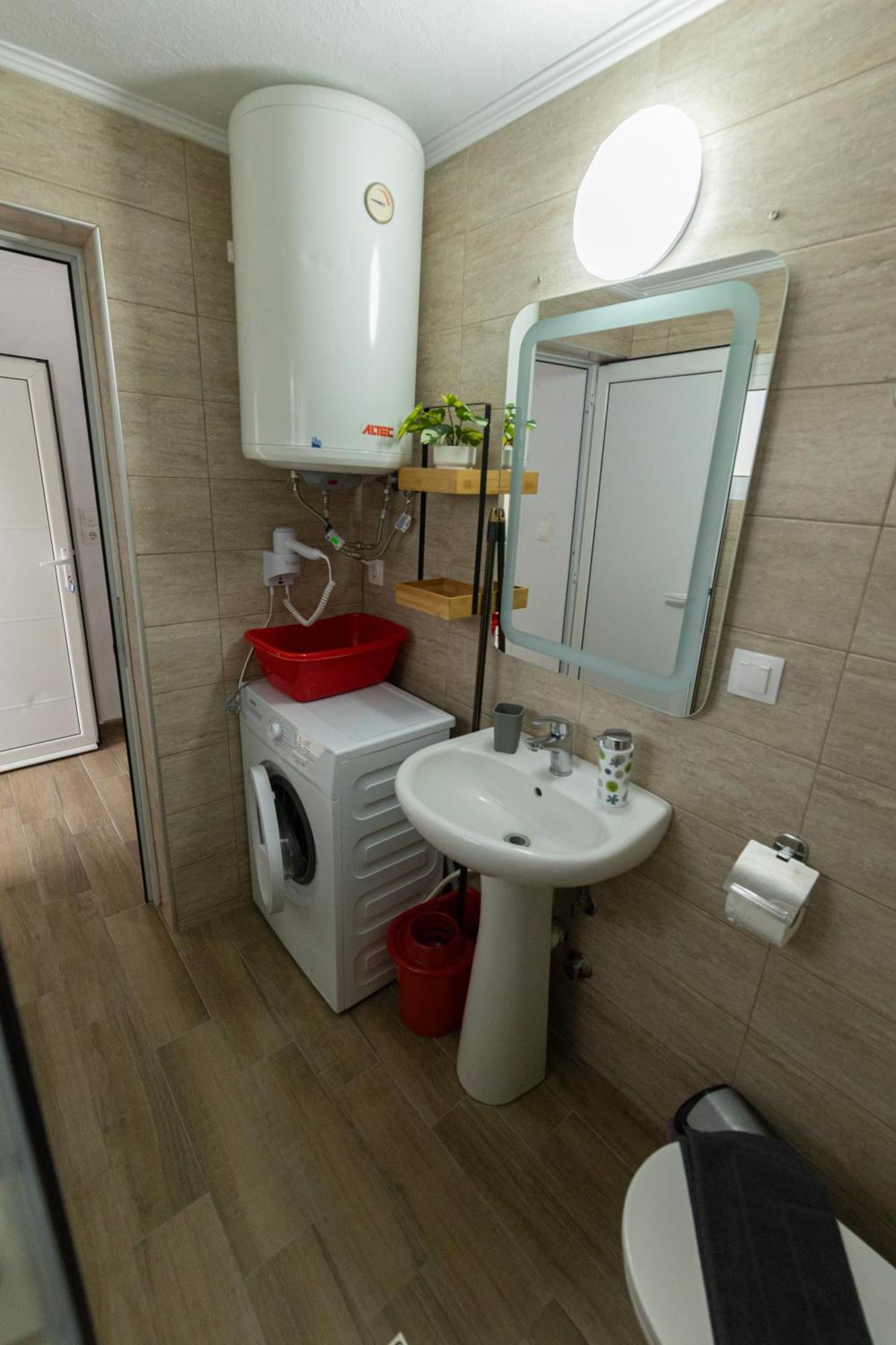 Toli Apartments Kallithea  Exterior photo